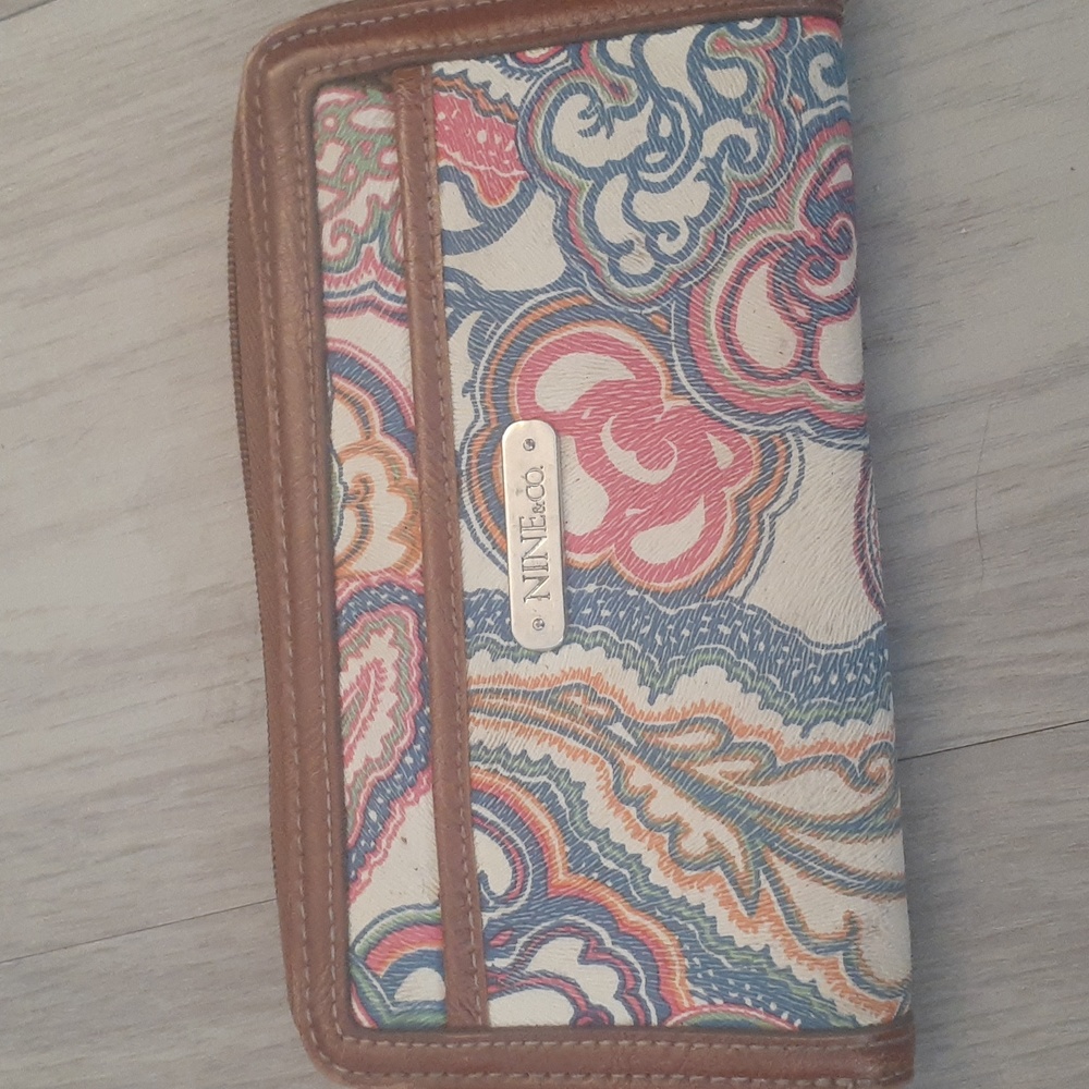 Nine‎ and Co wallet Floral